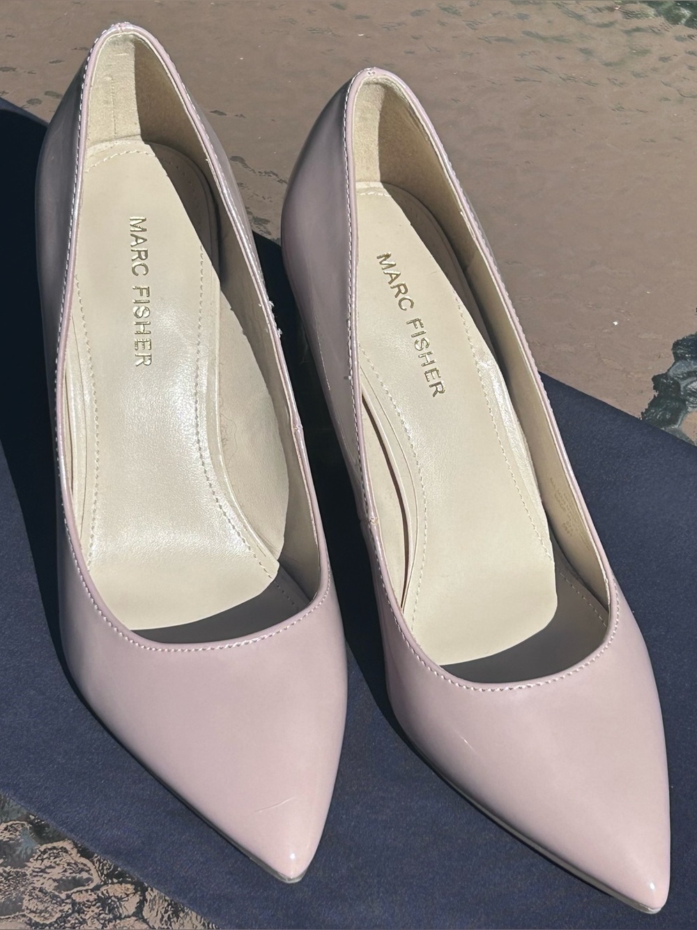 Marc Fisher NWOT Womens Size 7.5 M Gildy Pointed Toe Block Heels Pumps 3.5” Heel